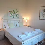 Elegant And Serene Angeliki Vila *