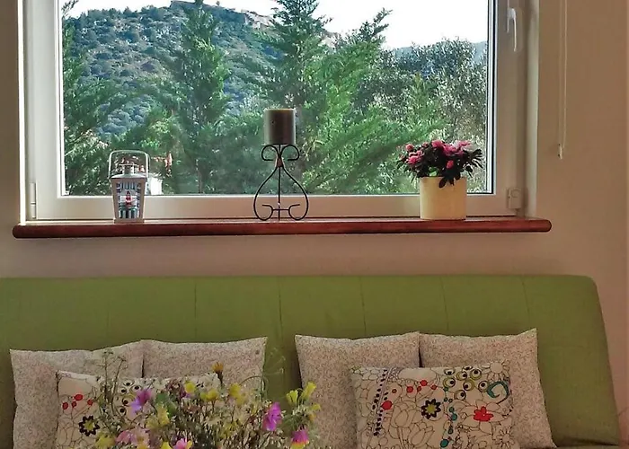 Elegant And Serene Angeliki * Fokata