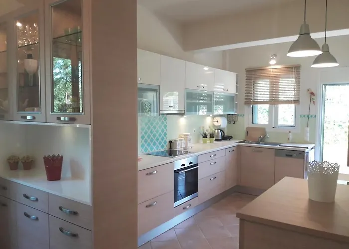 Elegant And Serene Angeliki *